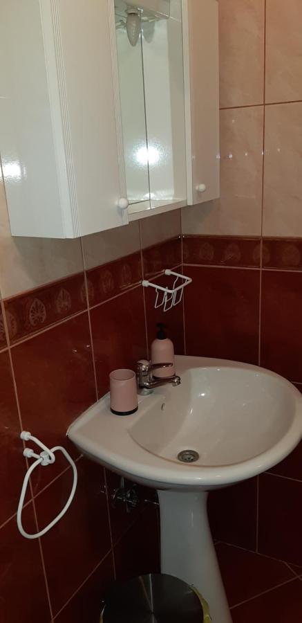Apartments & Rooms Villa Adamovic ウマグ エクステリア 写真