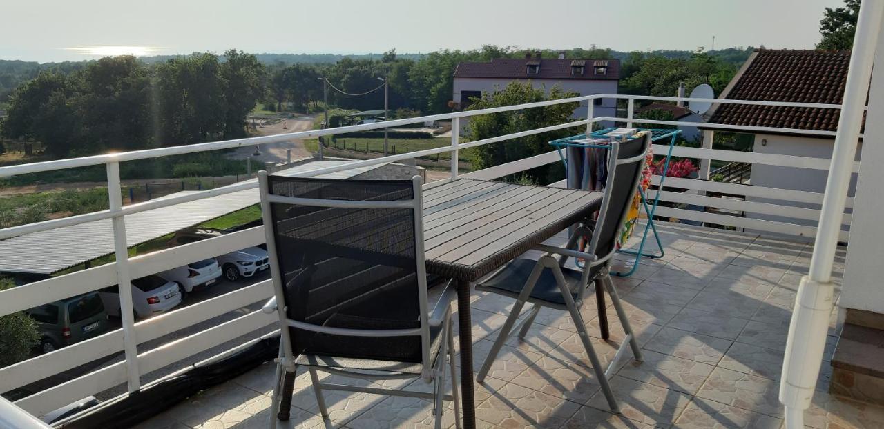 Apartments & Rooms Villa Adamovic ウマグ エクステリア 写真